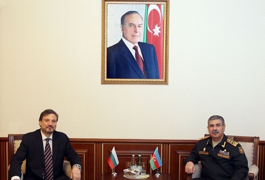 Azerbaijan, Bulgaria discuss prospects for military cooperation
