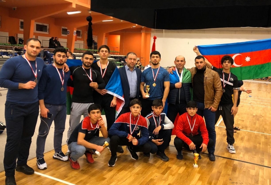 Les sumotoris azerbaïdjanais remportent 11 médailles à un tournoi pour la Coupe d’Europe