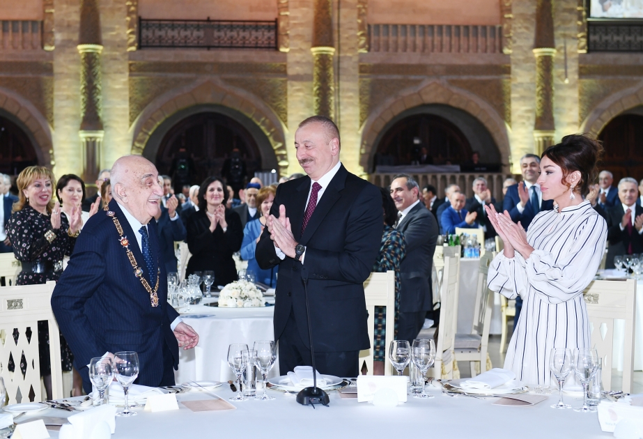 President Ilham Aliyev attended ceremony to celebrate 90th anniversary of renowned oil scientist and geologist, academician Khoshbakht Yusifzade VIDEO