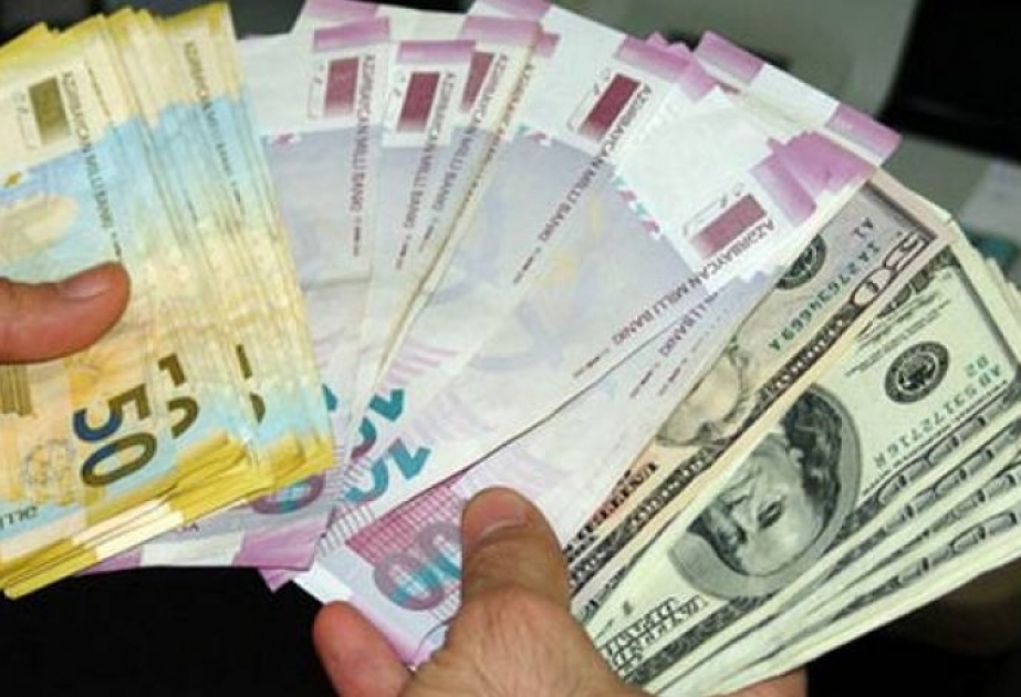 Средневзвешенный курс маната сформирован на уровне 1,7000 маната за 1 доллар США