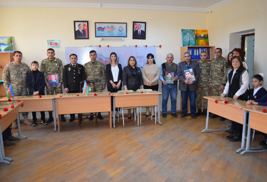 “Şəhidlər unudulmur” layihəsi çərçivəsində 72 nömrəli məktəb-liseyin sinif otaqlarına Aprel şəhidlərinin adları verilib
