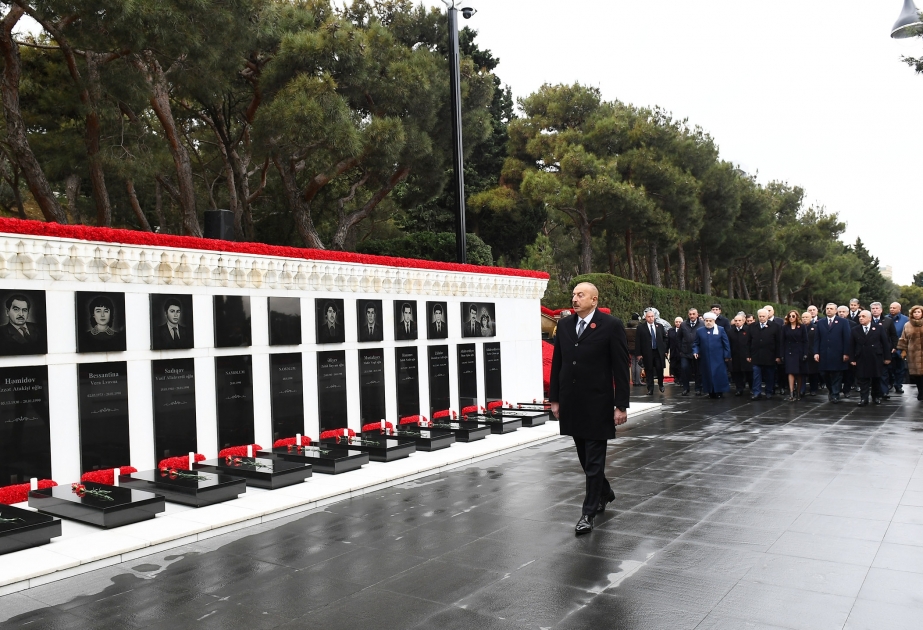 President Ilham Aliyev paid tribute to 20 January martyrs VIDEO