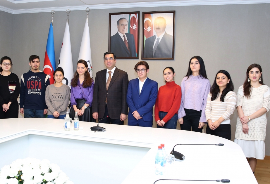 Seven students of Baku Higher Oil School to study in Spain