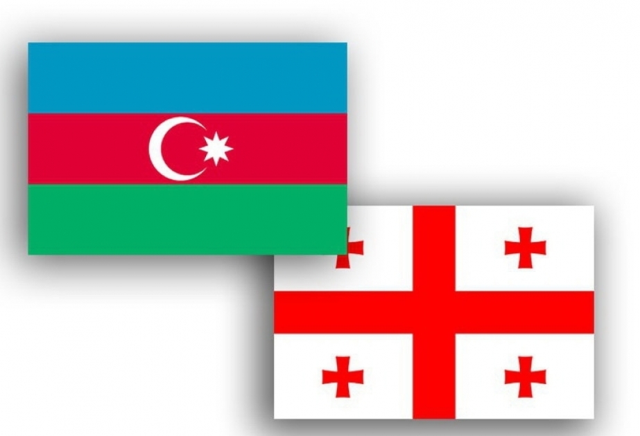 Aserbaidschans Verteidigungsminister zu Besuch in Georgien