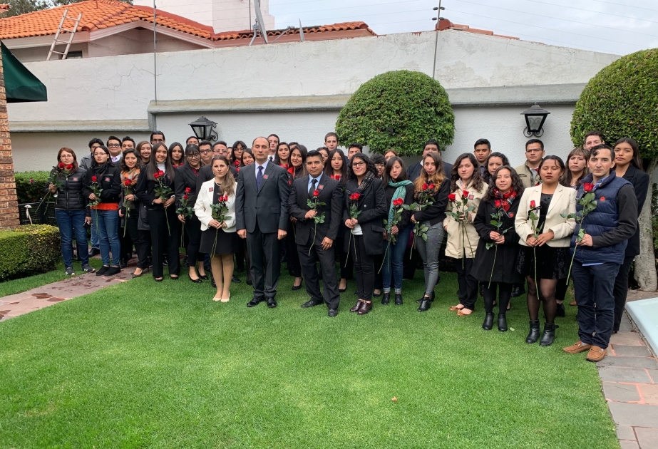 Se celebró una ceremonia conmemorativa en México para conmemorar el 30º aniversario de la tragedia del 20 de enero