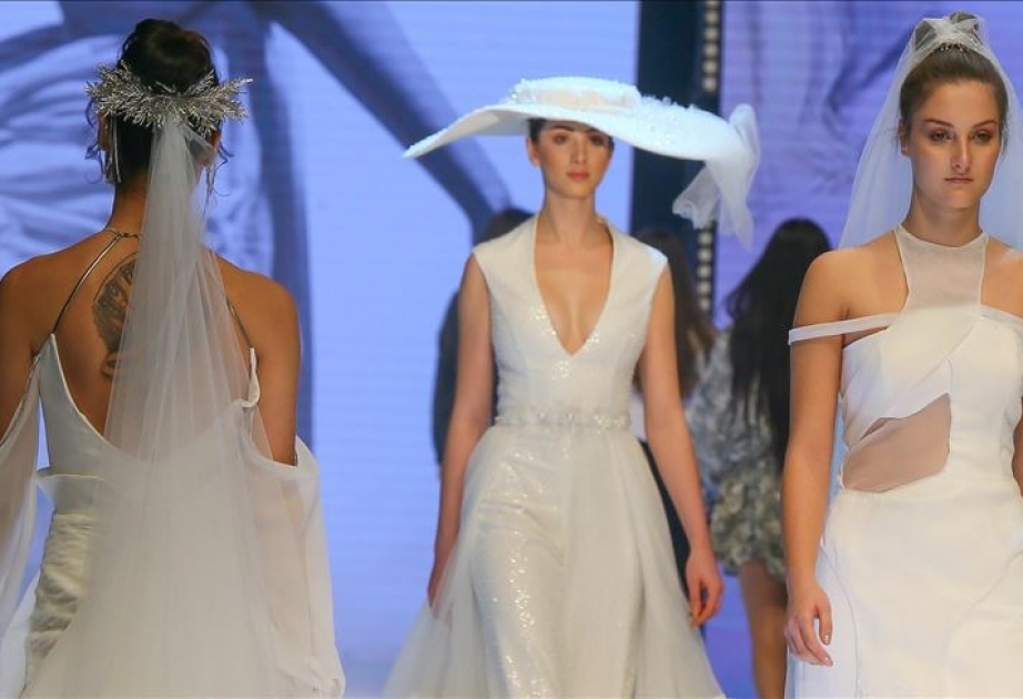 В Измире открылась выставка свадебной моды