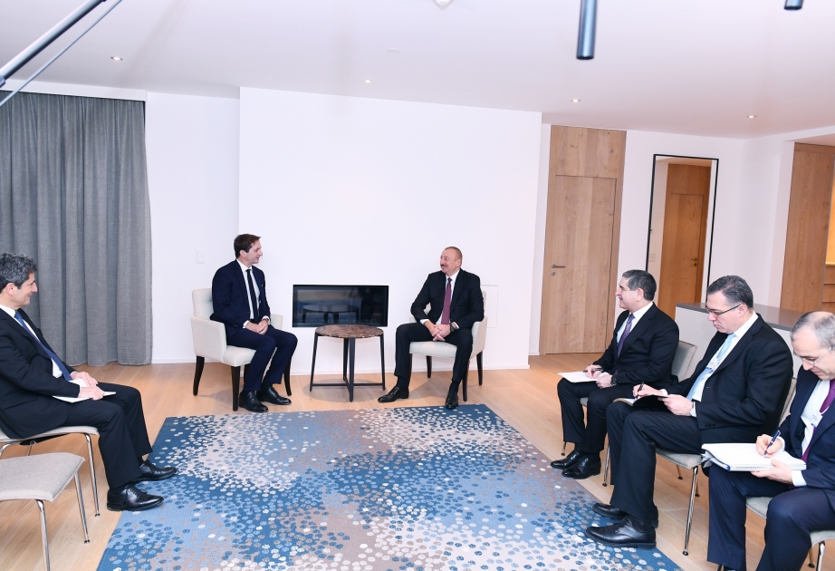 Präsident Ilham Aliyev trifft CEO von “Suez Group“ in Davos VIDEO
