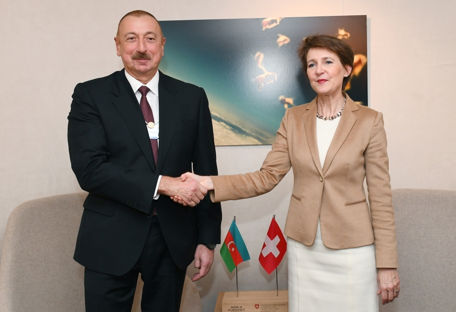 Präsident Ilham Aliyev trifft in Davos Schweizer Bundespräsidentin Simonetta Sommaruga VIDEO