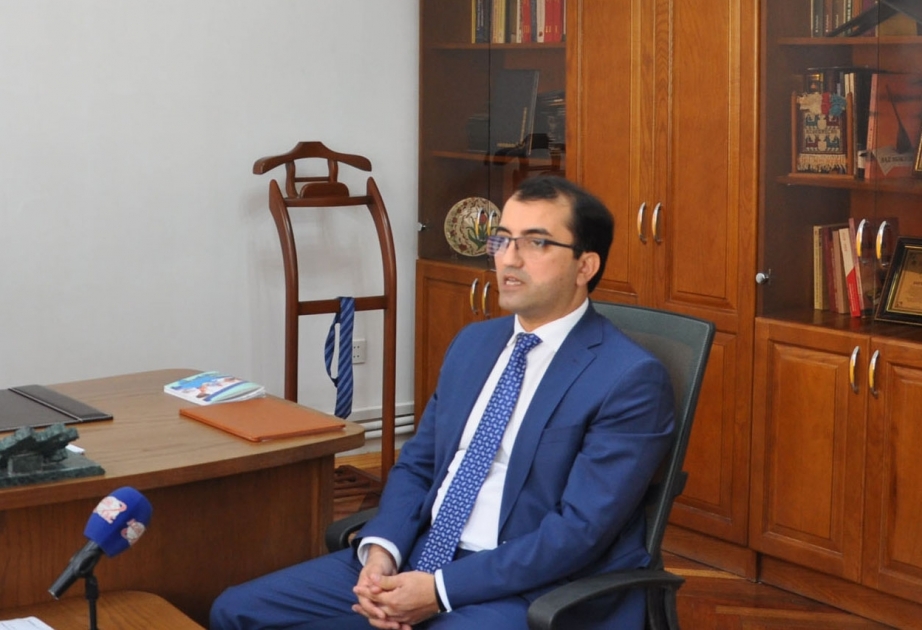 Azərbaycanda modernləşmə və yeni idarəetmə formasına keçid təkamül yolu ilə gedir