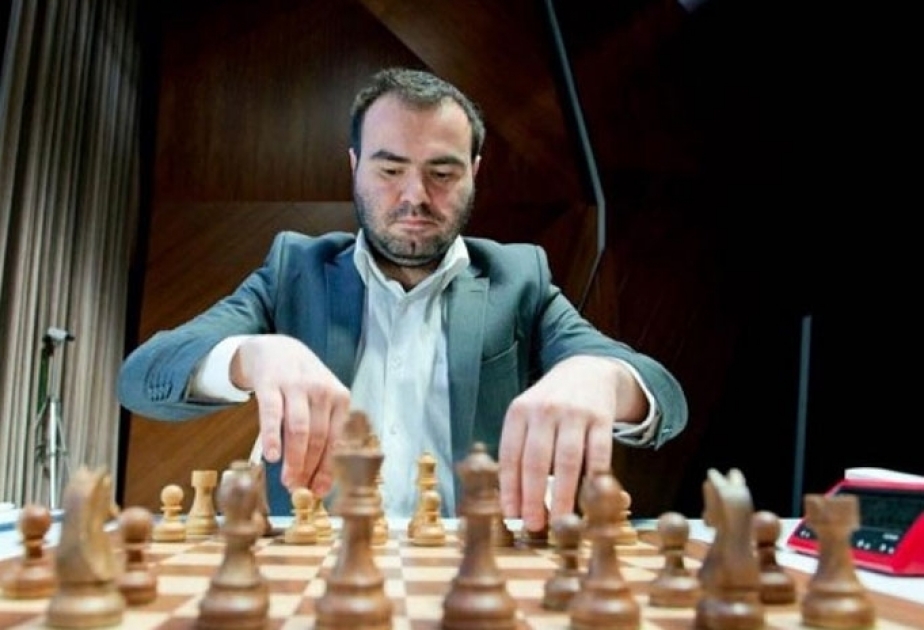 Gibraltar Chess Festival: Shakhriyar Mamedyarov gibt nach seiner Partie in Runde 2 Schachlektionen