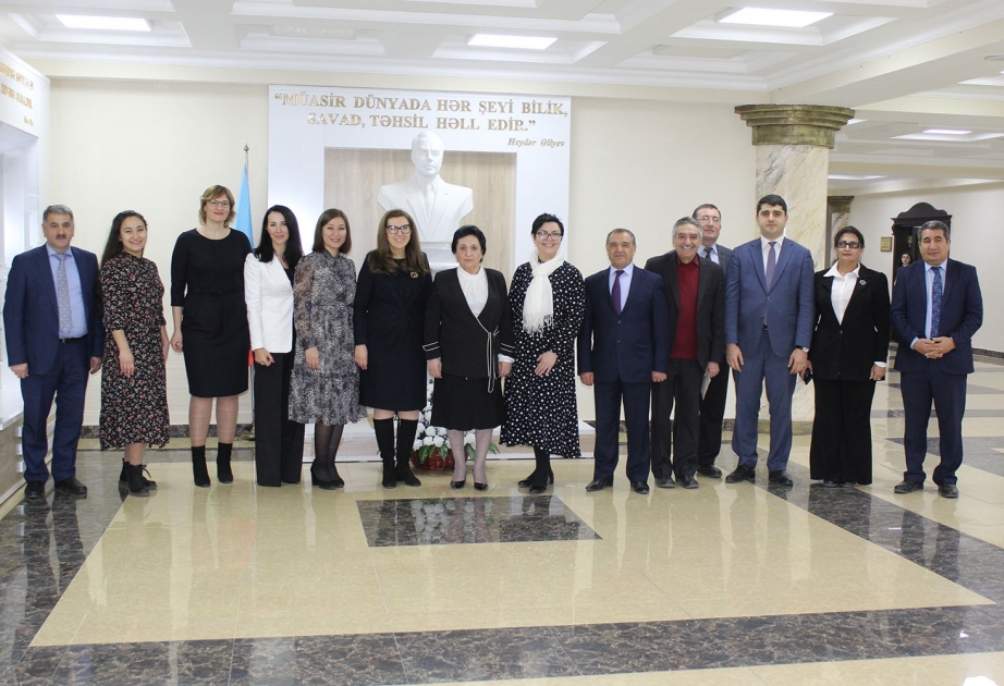 BSU-da Ümumrusiya Dövlət Xarici Ədəbiyyat Kitabxanasının nümayəndələri ilə görüş