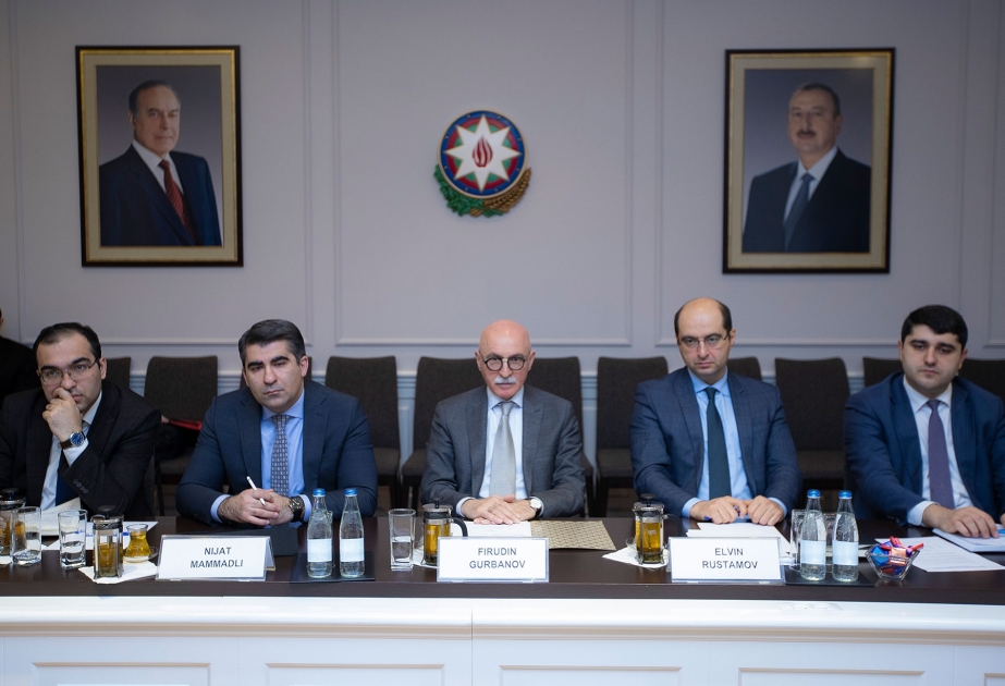 Təhsil Nazirliyində Ümumrusiya Dövlət Xarici Ədəbiyyat Kitabxanasının nümayəndələri ilə görüş