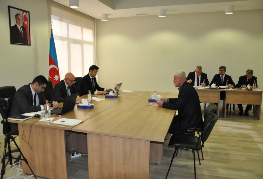Təhsil nazirinin müavini Biləsuvarda vətəndaşların müraciət və təkliflərini dinləyib