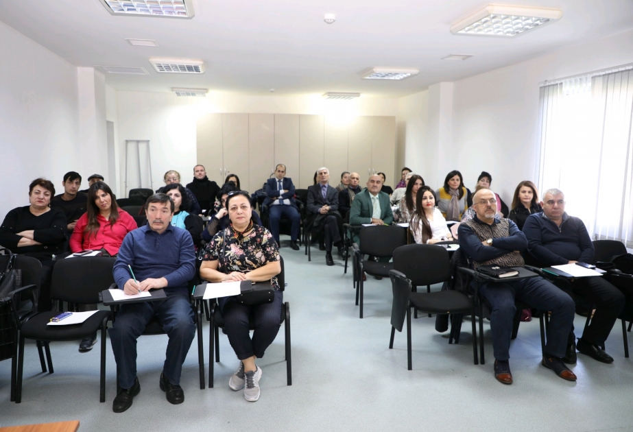 29 saylı Səbail seçki dairəsi dairə seçki komissiyasında maarifləndirici treninqlər təşkil edilib