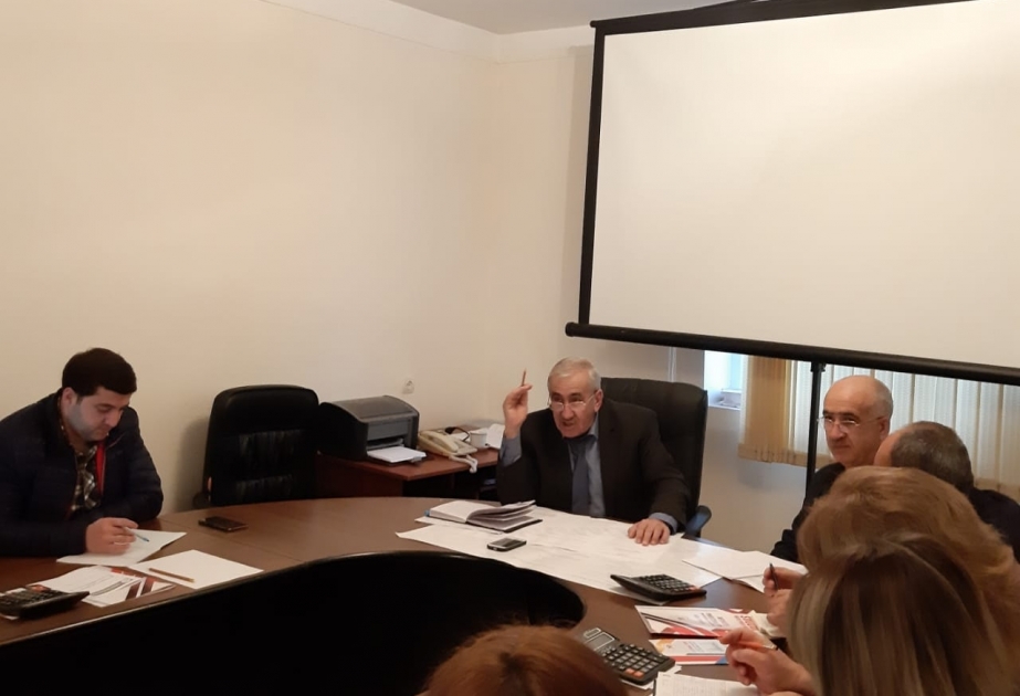 Şirvanda aşağı seçki komissiyalarının üzvləri seçki hərəkətləri barədə məlumatlandırılır