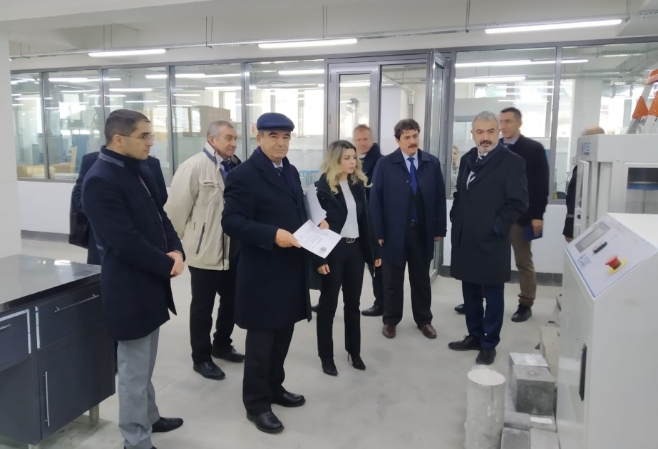 Türkiyənin Ətraf mühit və Şəhərsalma Nazirliyinin nümayəndə heyəti Bakıda səfərdə olub