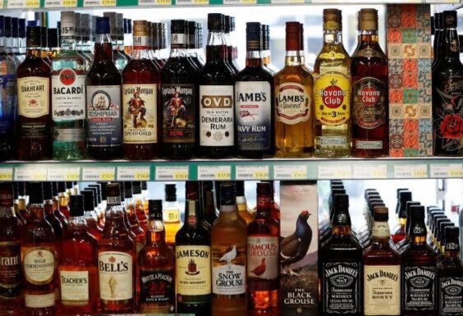 Latviya Həkimlər Assosiasiyası spirtli içkilər üçün aksiz vergisini artırmağa çağırır