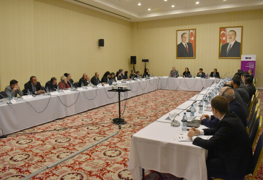Ombudsman aparatı və regional mərkəzlərin əməkdaşları ayrı-seçkiliyə qarşı mübarizə mövzusunda təlimlərə qoşulublar VİDEO