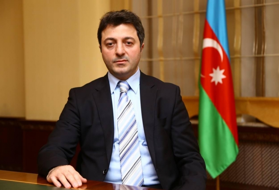 El jefe de la comunidad azerbaiyana de Nagorno-Karabaj se reúne con el embajador de los Estados Unidos