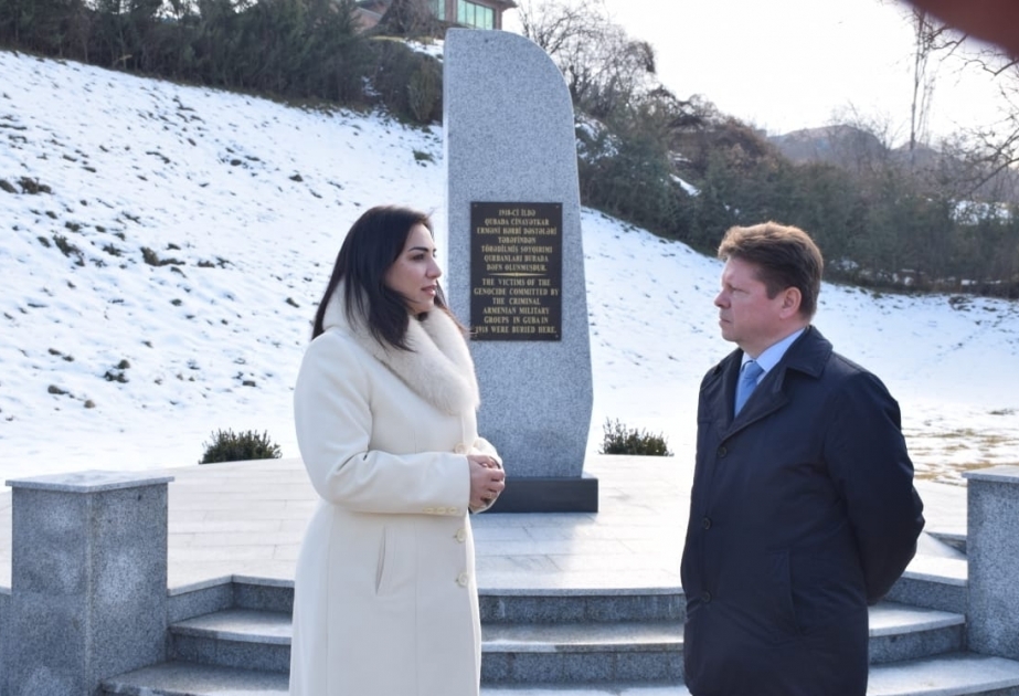 Jefe de la Oficina de Bakú del Consejo de Europa visita el Complejo Conmemorativo del Genocidio Gubá