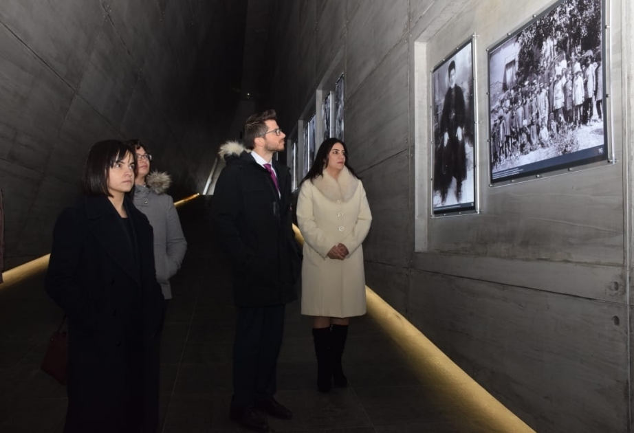 İsrailin Azərbaycandakı səfiri Quba Soyqırımı Memorial Kompleksini ziyarət edib