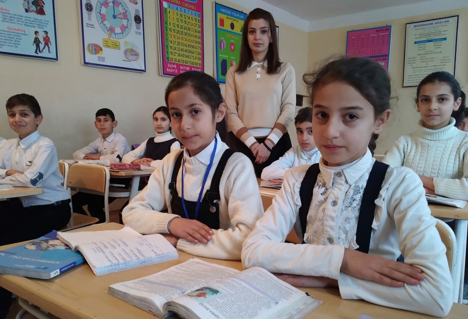 Şabran məktəbinin müəllimi “Bizim müəllim” layihəsində