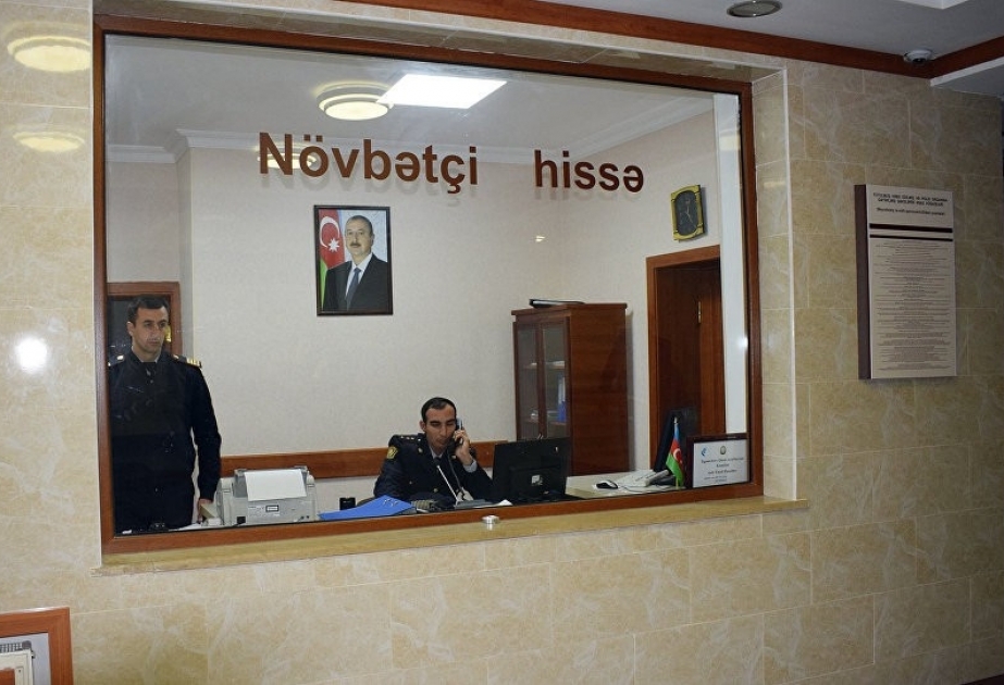 Paytaxtda mağazadan və evdən oğurluq edən keçmiş məhkumlar tutulublar