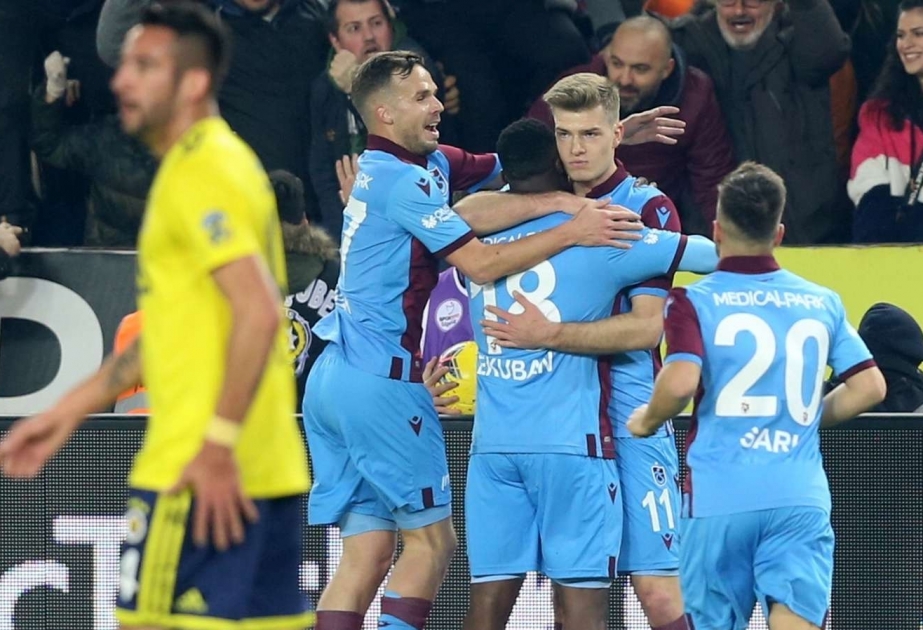 Türkiyə Superliqası: "Trabzonspor" doğma meydanda "Fənərbağça"nı məğlub edib