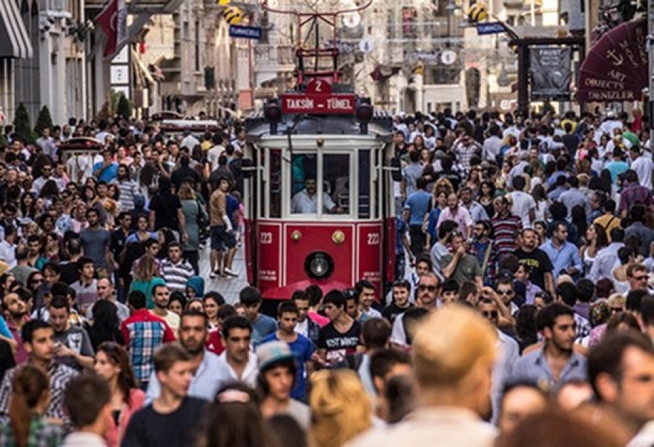 Türkiyə əhalisinin sayı 83 milyonu keçib