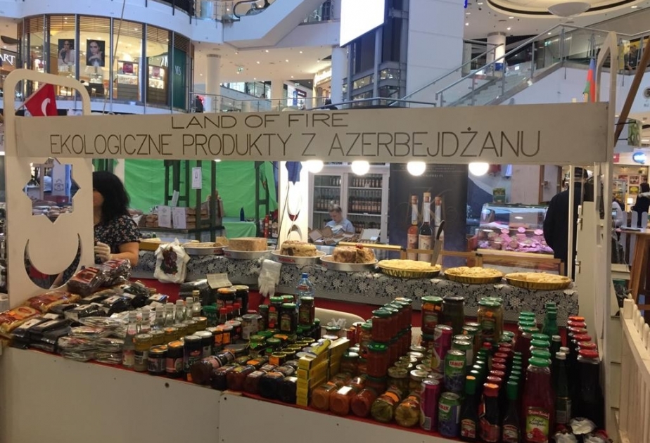 Azərbaycan məhsulları Polşadakı regional yarmarkada nümayiş olunur VİDEO