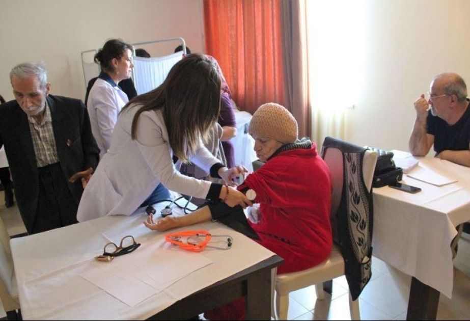 Tibb Universitetinin rezidentləri Bilgəhdəki sosial xidmət müəssisəsinin sakinlərini müayinə ediblər