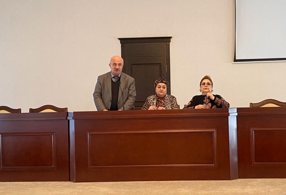 Aşqarlar Kimyası İnstitutunun alimlərinə infeksion xəstəliklərdən qorunma yolları haqqında məlumat verilib