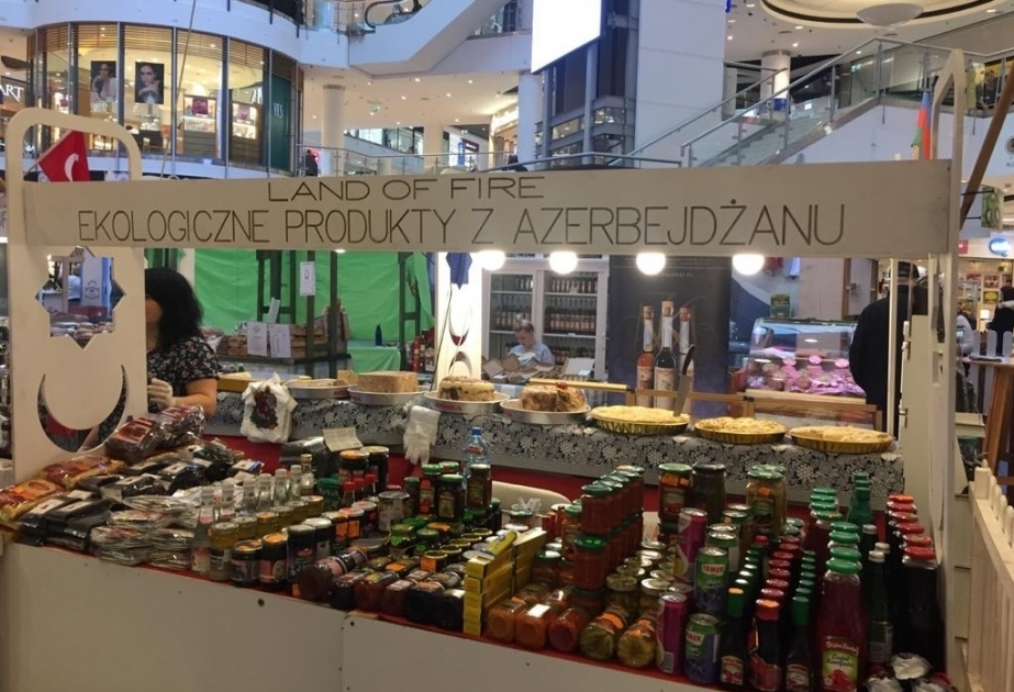 Los productos azerbaiyanos se presentan en la feria regional en Polonia