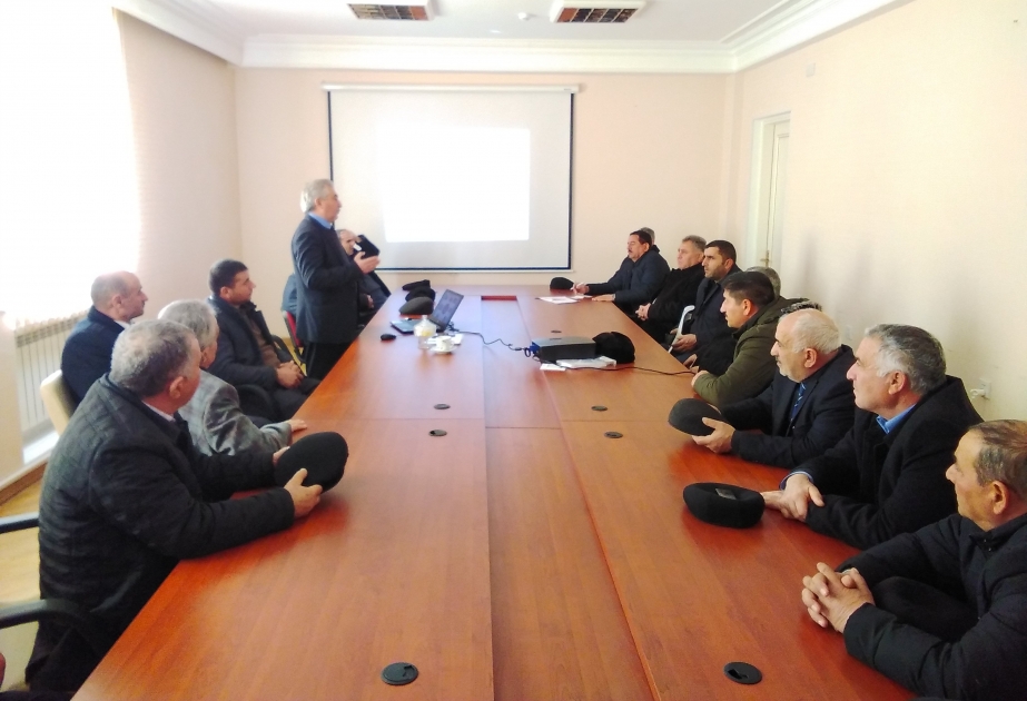 Ağsuda arıçıların iştirakı ilə seminar keçirilib