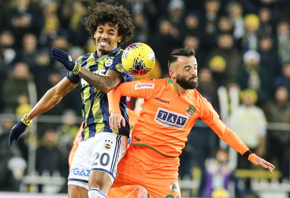 Türkiyə Superliqası: “Fənərbağça” – “Alanyaspor” matçında qalib müəyyənləşməyib