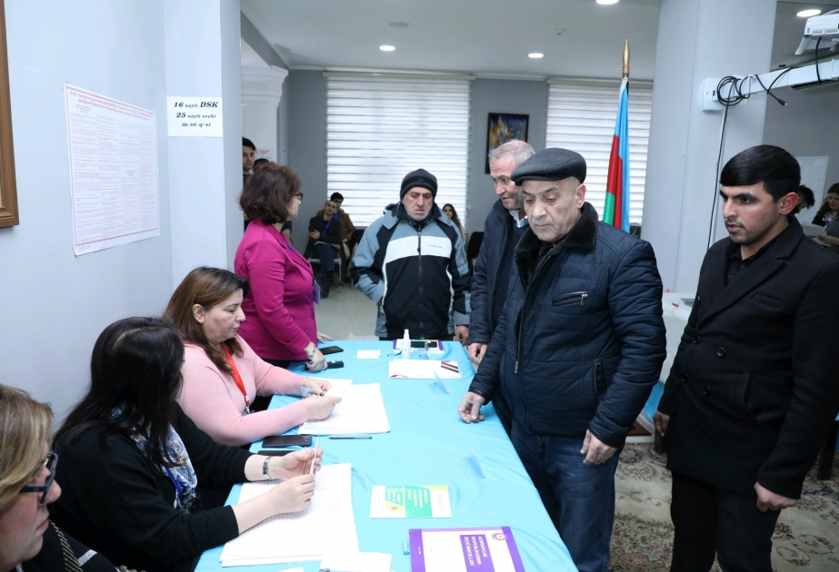16 saylı Yasamal II seçki dairəsində seçicilərdən ikisinin yaşı 100-dən yuxarıdır