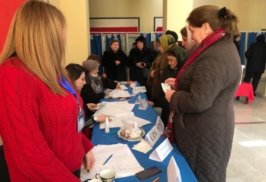 En Sumgayit, 59 candidatos luchan por 4 mandatos parlamentarios
