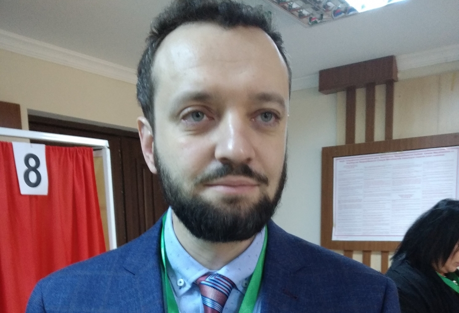 Mikhail Finkel: “El sistema electoral en Azerbaiyán es más progresivo y protegido que en Israel”