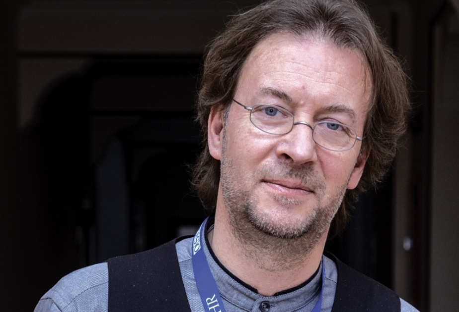 Ingo Büttner: “Las condiciones creadas en los sitios cumplen con el Código Electoral”