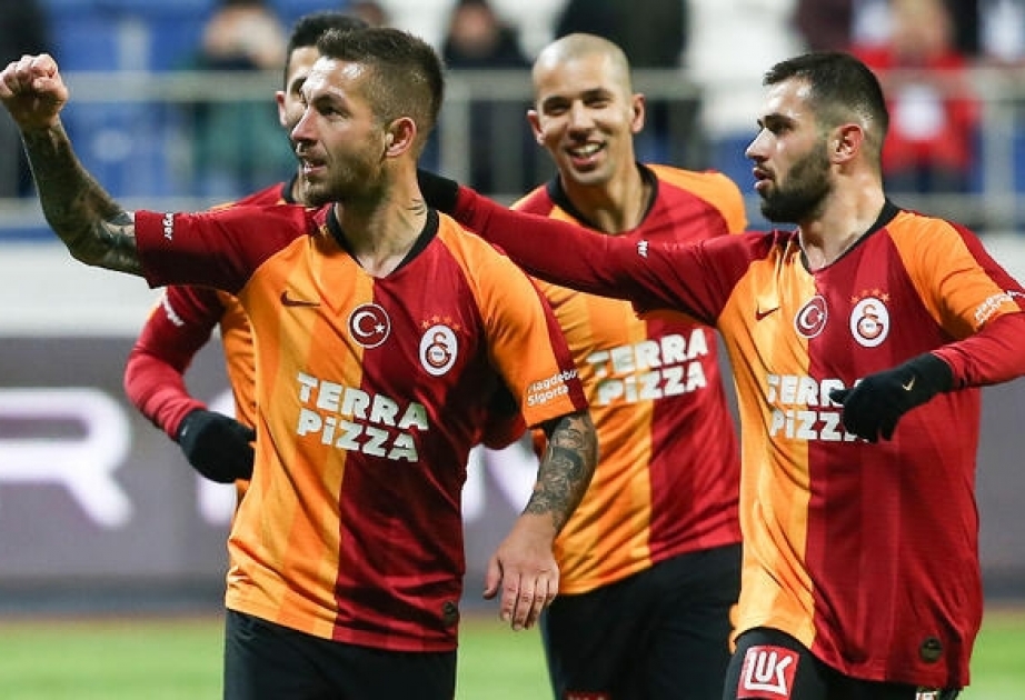 “Qalatasaray” səfərdə “Kasımpaşa”nın qapısından üç cavabsız qol keçirib