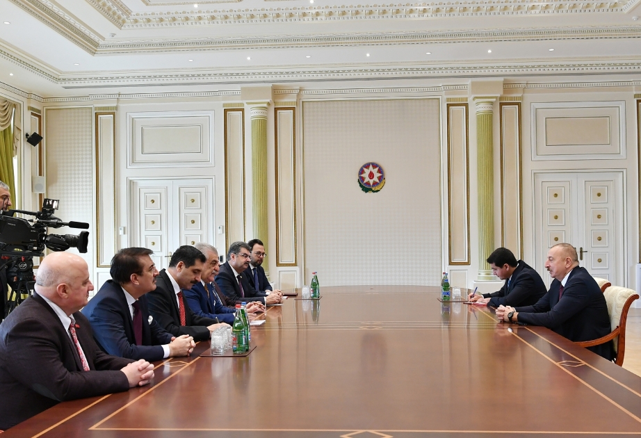 Präsident Ilham Aliyev empfängt türkische Delegation VIDEO