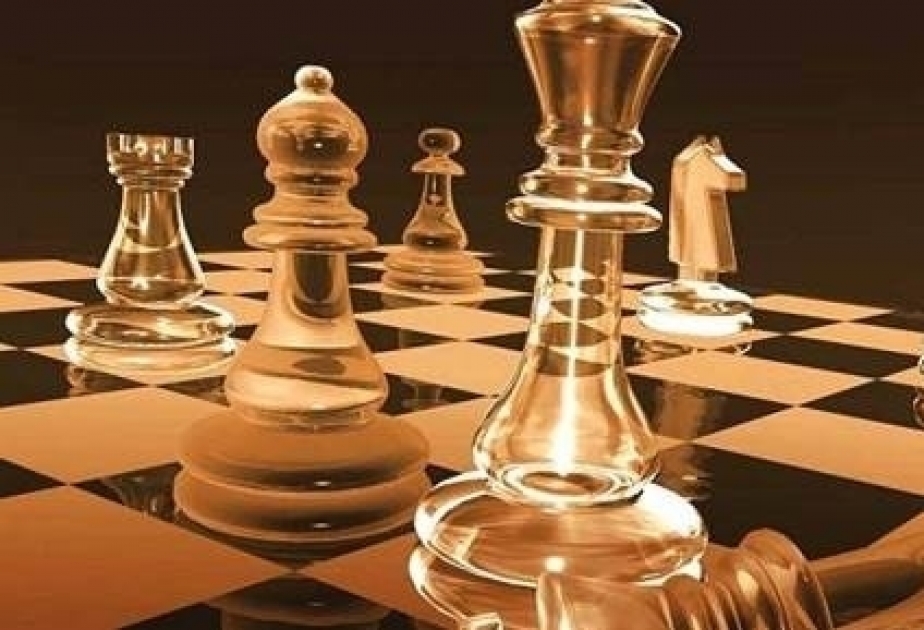 لاعب أذربيجاني في الشطرنج في المركز الثالث في المهرجان الدولي في إيران