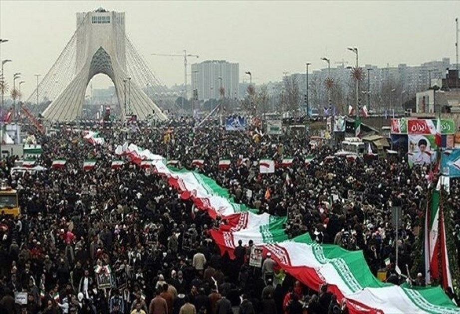İranda İslam inqilabının ildönümü qeyd olunur