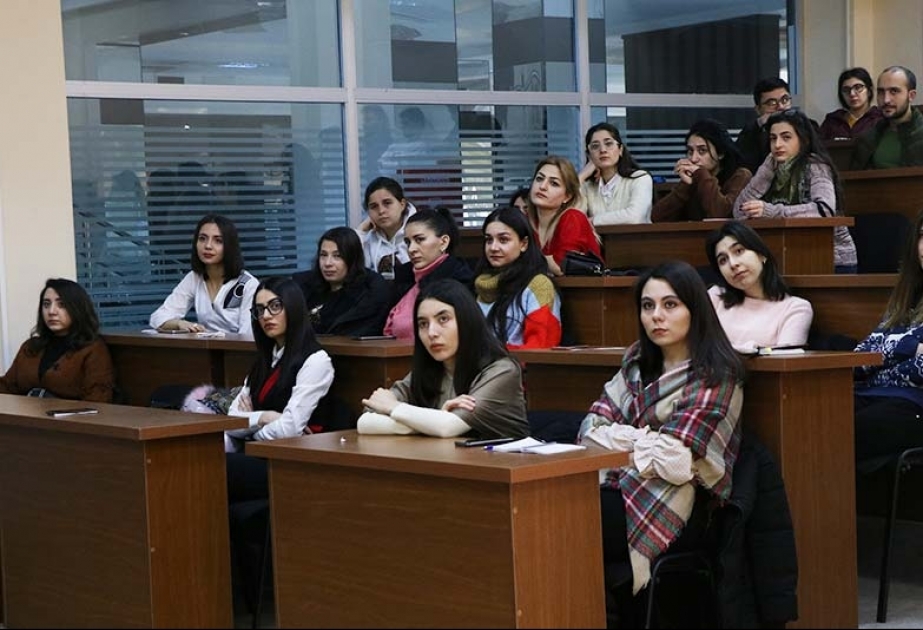 Azərbaycan Universitetinin magistrləri təcrübəyə başlayıblar