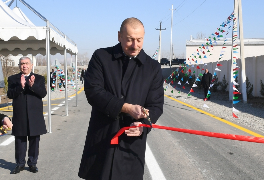 Le président Ilham Aliyev inaugure la route reconstruite Pirili-Mouradkhan-Sor-Sor VIDEO