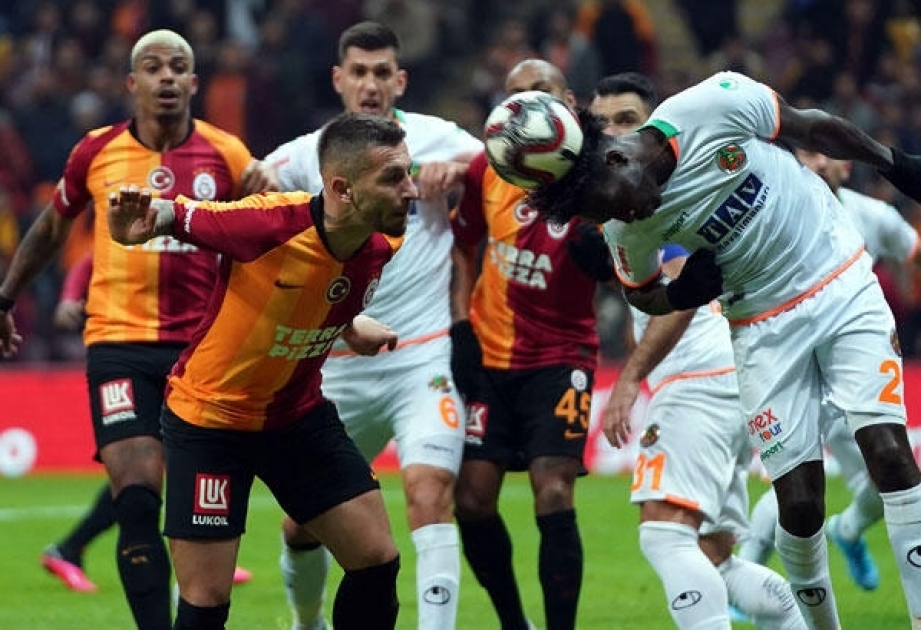 “Qalatasaray” Türkiyə kubokunun dörddəbir final mərhələsində mübarizəni dayandırıb