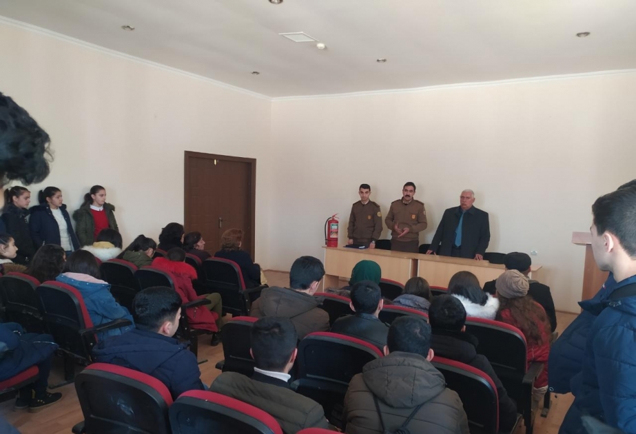 İctimai müəssisələrdə və məktəblərdə yanğın təhlükəsizliyi qaydalarına dair məlumat verilib