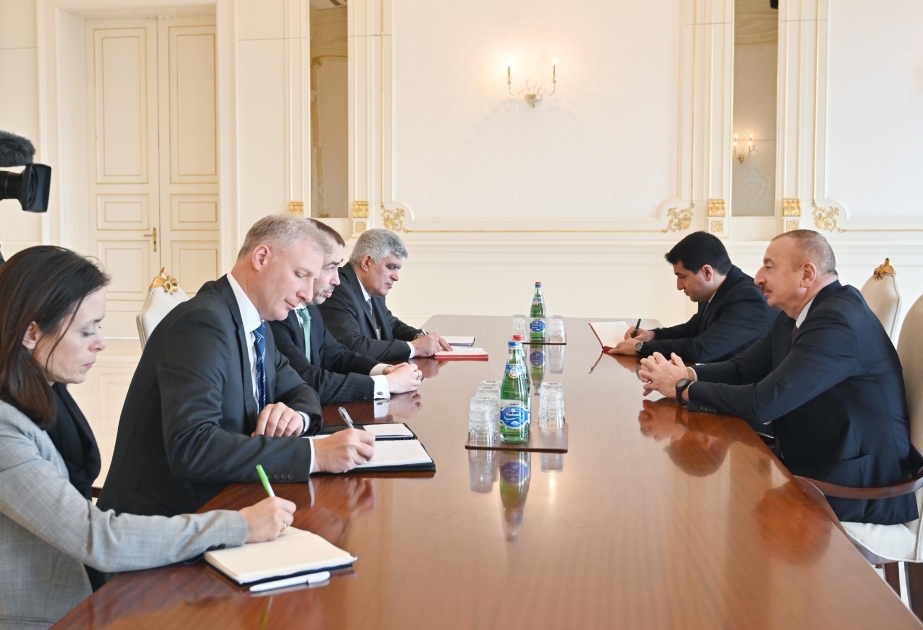 Staatspräsident Ilham Aliyev empfängt EU-Delegation um Sonderbeauftragten VIDEO