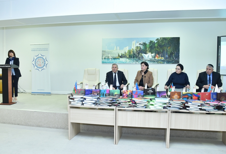 Mərkəzi Elmi Kitabxanada Beynəlxalq Kitab Bağışlama Günü qeyd olunub