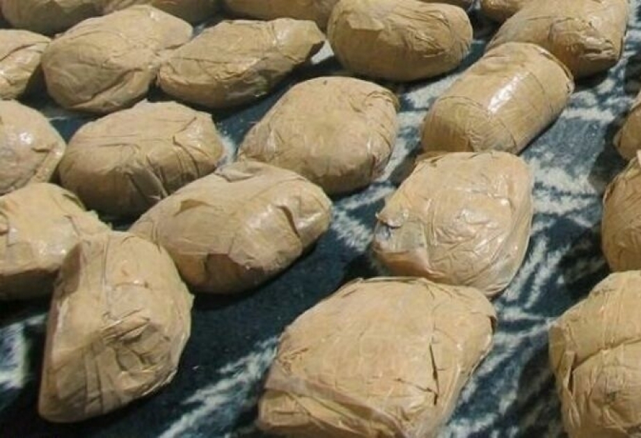 İran polisi 1,7 tondan çox narkotik vasitə müsadirə edib
